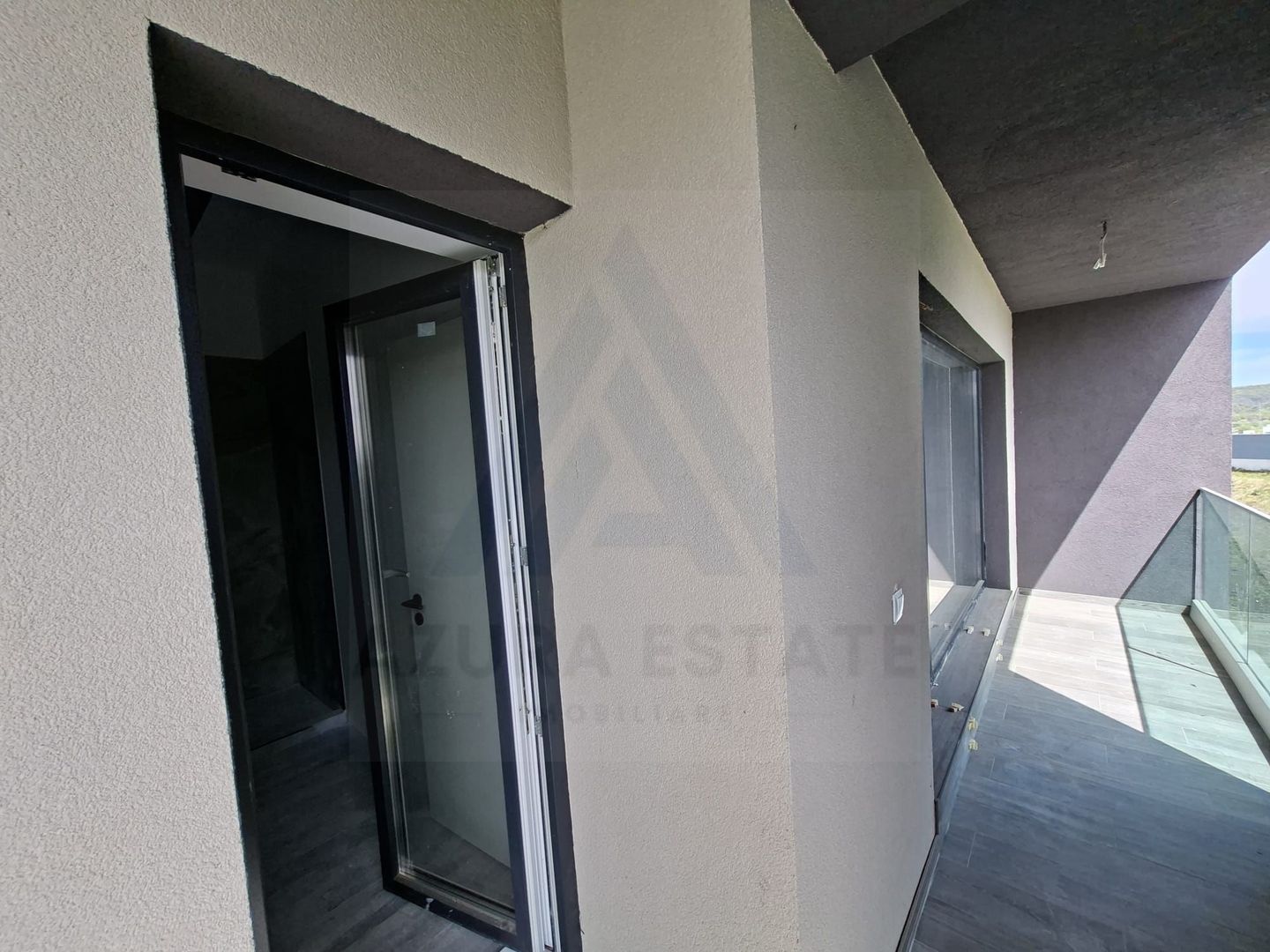 Casă moderna premium 195 mp utili cu garaj și teren 815 mp în Selimbar - Poză 11