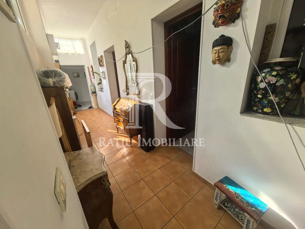 Casă cu 4 Camere de Vânzare | Decebal | Oradea - Poză 8