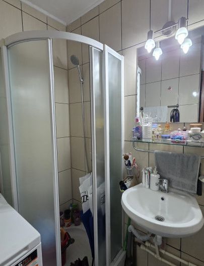 Garsoniera, 20 mp utili, etaj 1, mobilata, Campina, Prahova - Poză 5