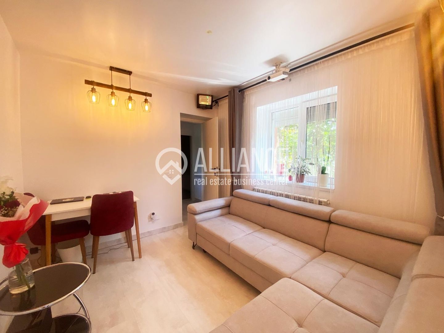 Valu lui Traian (COD 07) Casă  3 camere cu teren  de 930 mp - Poză 9