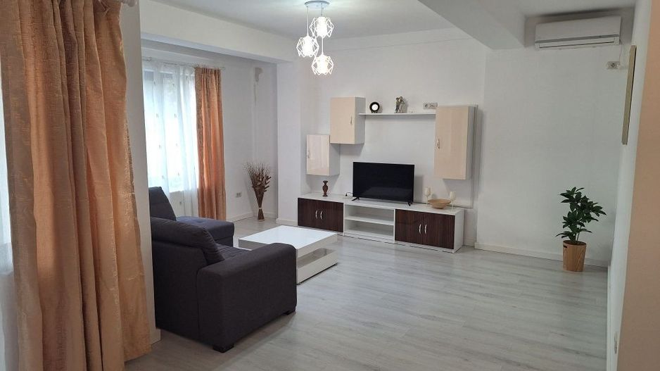 Faleză Nord, apartament 2 camere - Poză 1