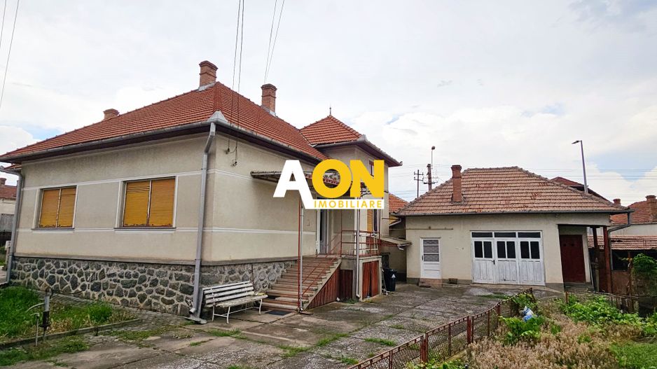 Casa 4 camere, 618 mp teren, zona Centru - Poză 2