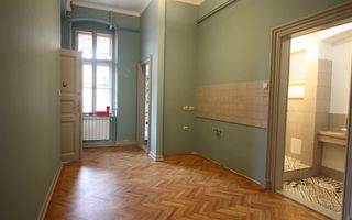 Spatiu de birouri in cladire istorica - Poză 11