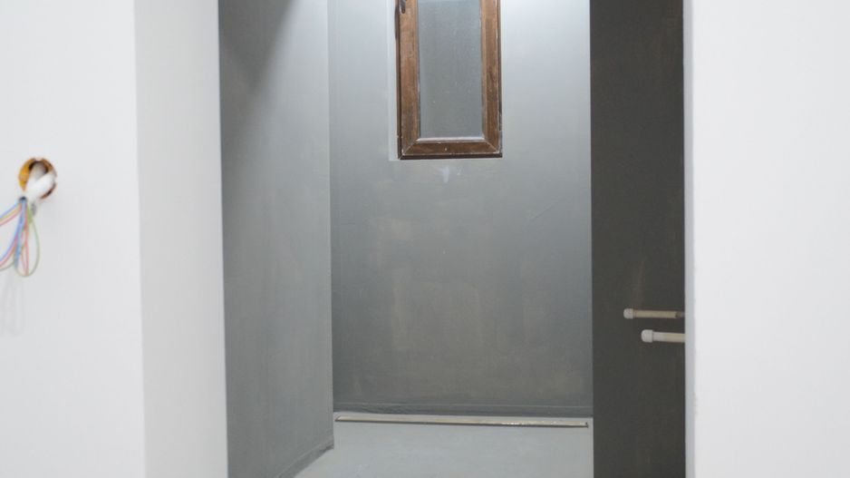 Apartament renovat in cladire interbelica, zona centrala - Poză 11