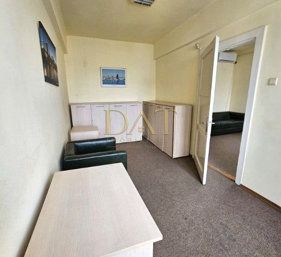 Vand apartament 2 camere 40 mp zona Piata Mihai Viteazul - Poză 2