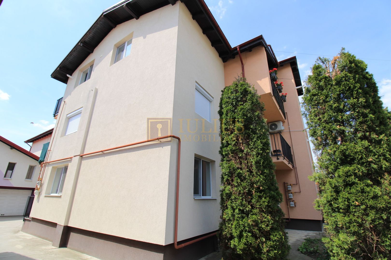 Giroc, plan parter, mobilat si utilat complet ! Loc parcare privat. - Poză 9