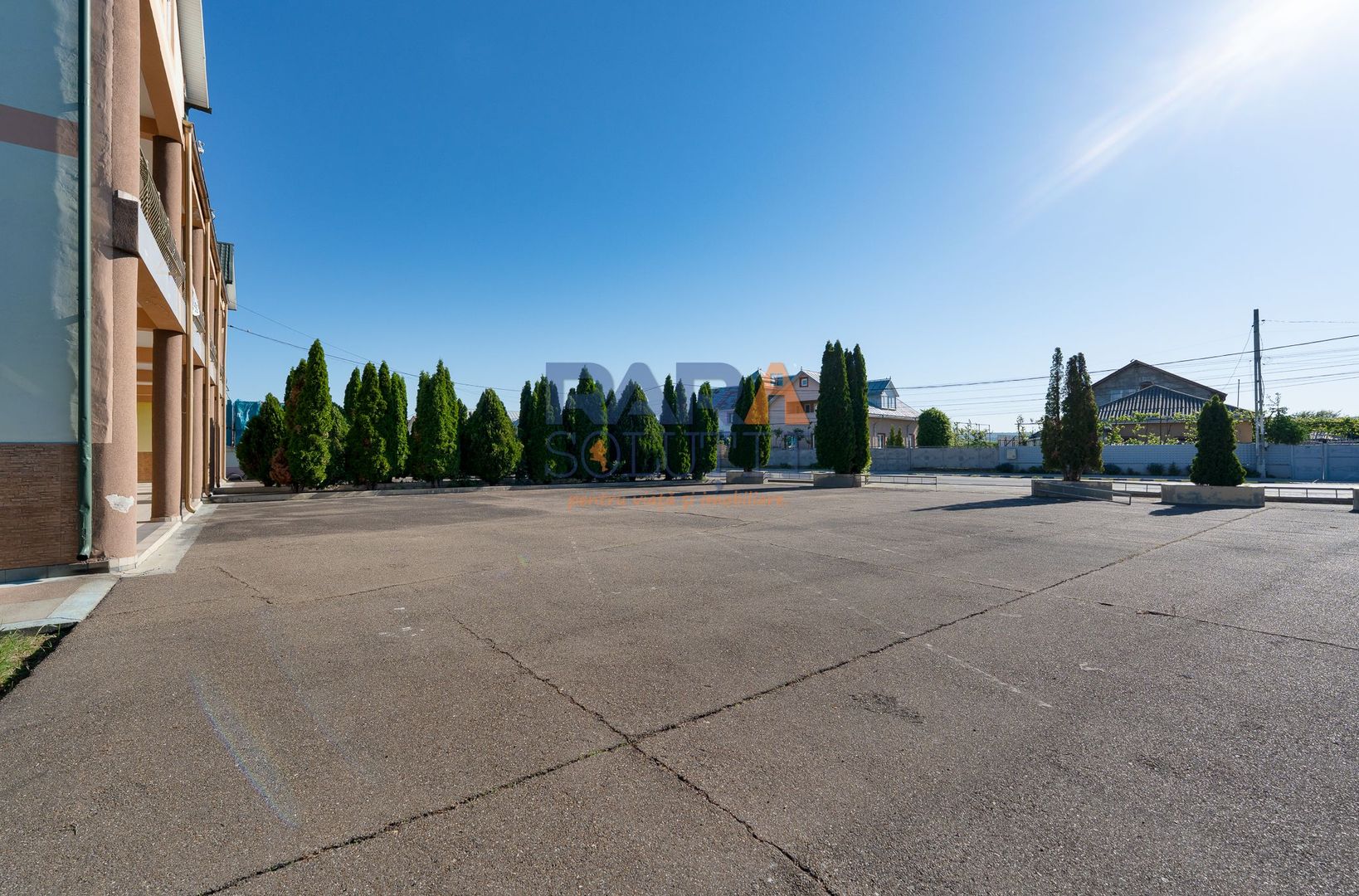 Spatiu comercial 1900 mp construiți, 3 niveluri, complet utilat - Poză 2