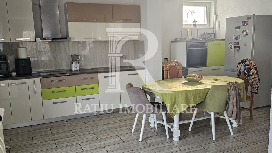 Casa moderna | 2 terase | Vedere Panoramica | Deva | - Poză 14