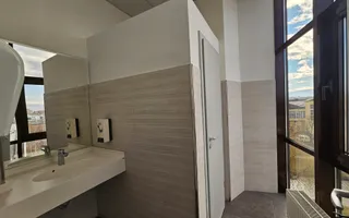 Spatiu de birouri de inchriat locatie centrala si vizibilitate buna - Poză 28