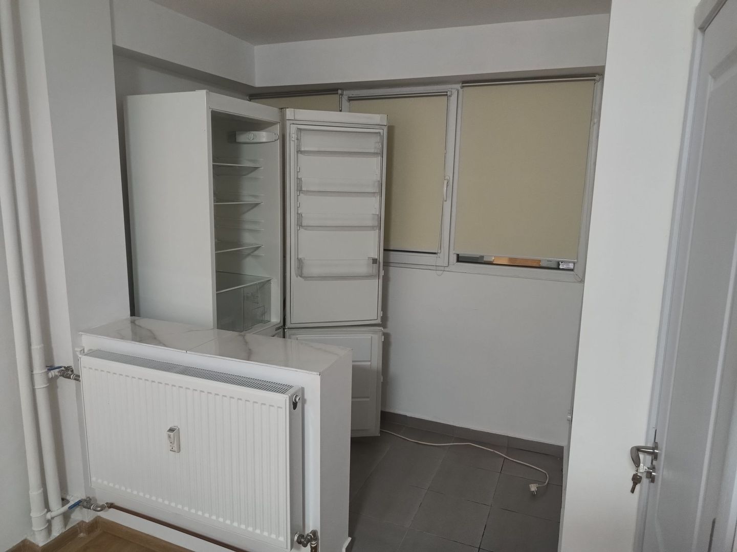 Garsonieră Titan, etaj parter cu balcon, mobilată complet, prima închiriere - Poză 8