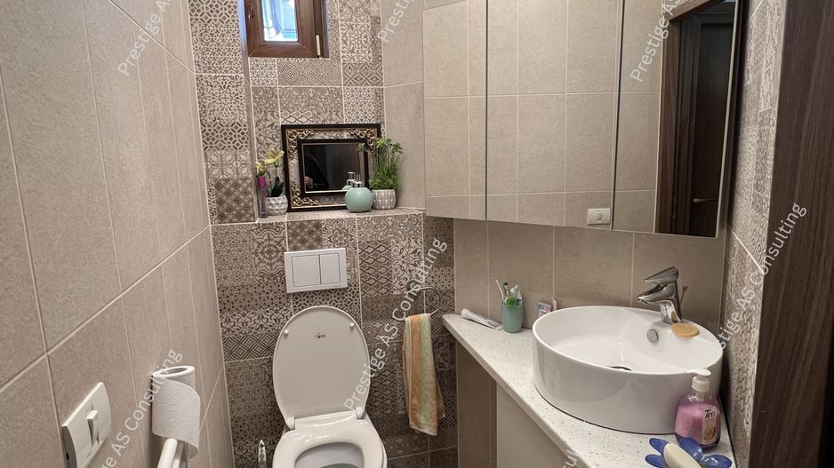 Vila 7 incaperi + 3 Anexe | 1800mp Teren | La Intrare in Dumbravita - Poză 8