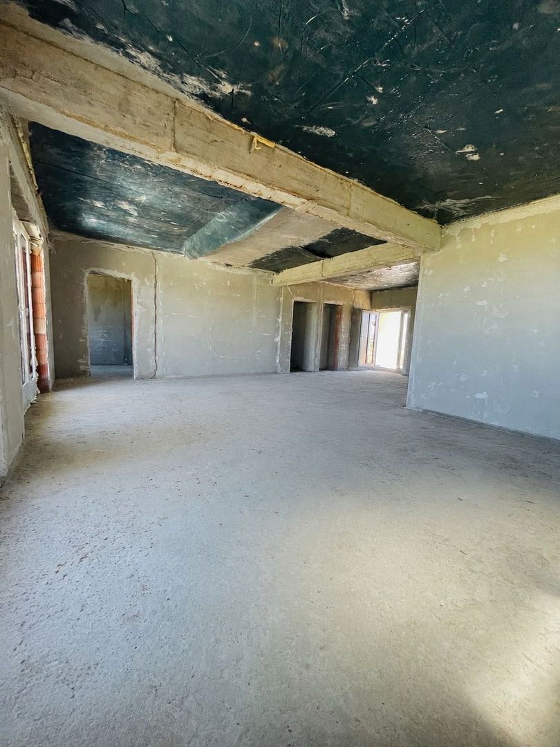 Casă parter semifinisatǎ Cihei– 500 mp teren - Poză 6