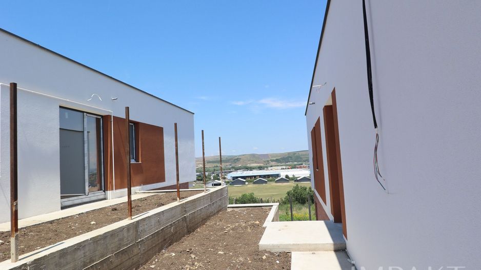Casa individuala semifinisata, teren 600 mp, Chinteni! - Poză 20