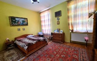 De vanzare casa 5 camere, 1200mp teren, zona ultracentrala - Poză 5