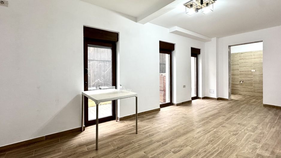 Duplex spațios, prima închiriere, in zona Lunei - Poză 5