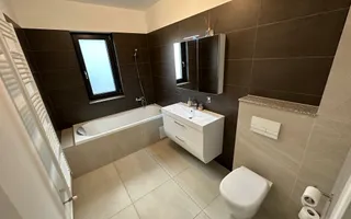 Apartament cu 3 camere de închiriat în zona Nord - Poză 15