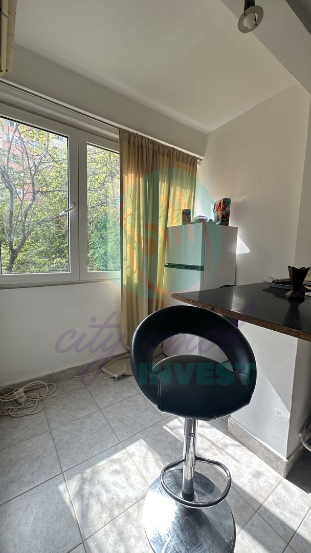 Garsoniera langa METROU - Poză 3