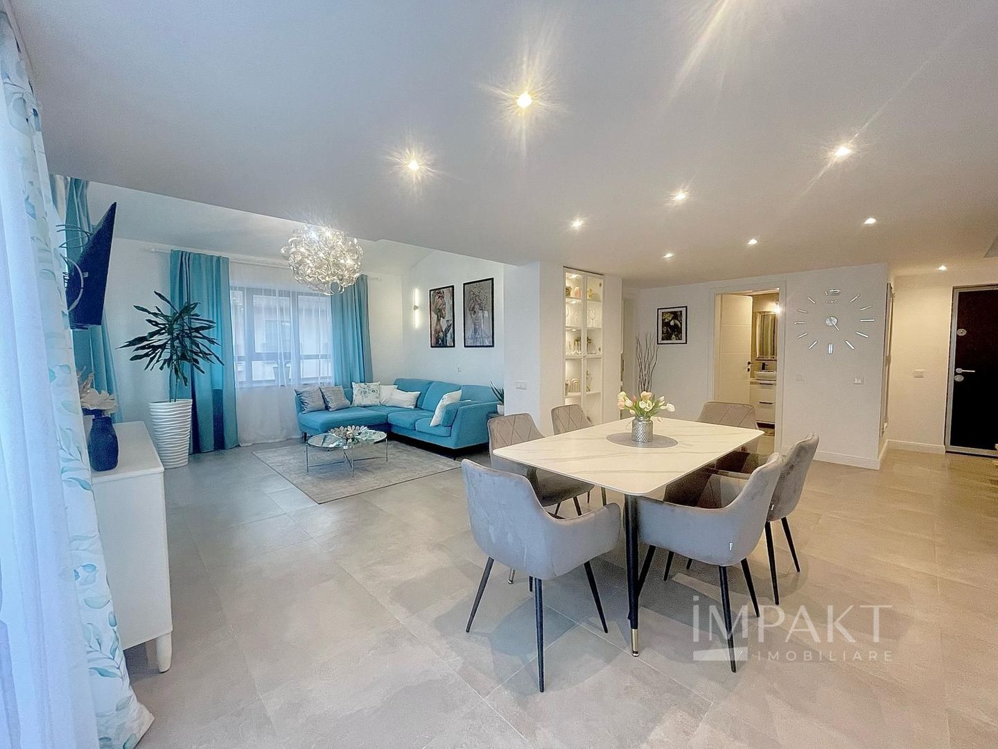 Vanzare apartament stil penthouse in zona Campului! - Poză 1