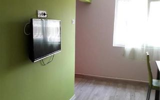 Oferim spre închiriere un aparament cu doua camere în zona Șagului la parter - Poză 4