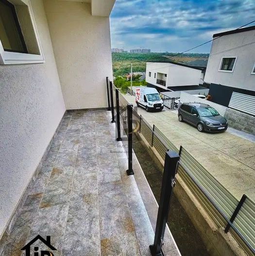 Casa 4 camere Pacurari Rediu - Poză 3