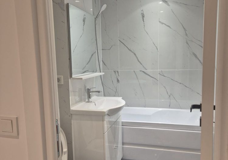 BRASADAS vinde ap 4 cam etaj 3/4 in Micro 16. - Poză 8