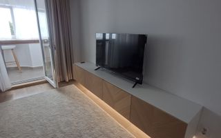 Ultracentral – Apartament 3 Camere Decomandat "La Cheie", Renovat 2025 - Poză 6