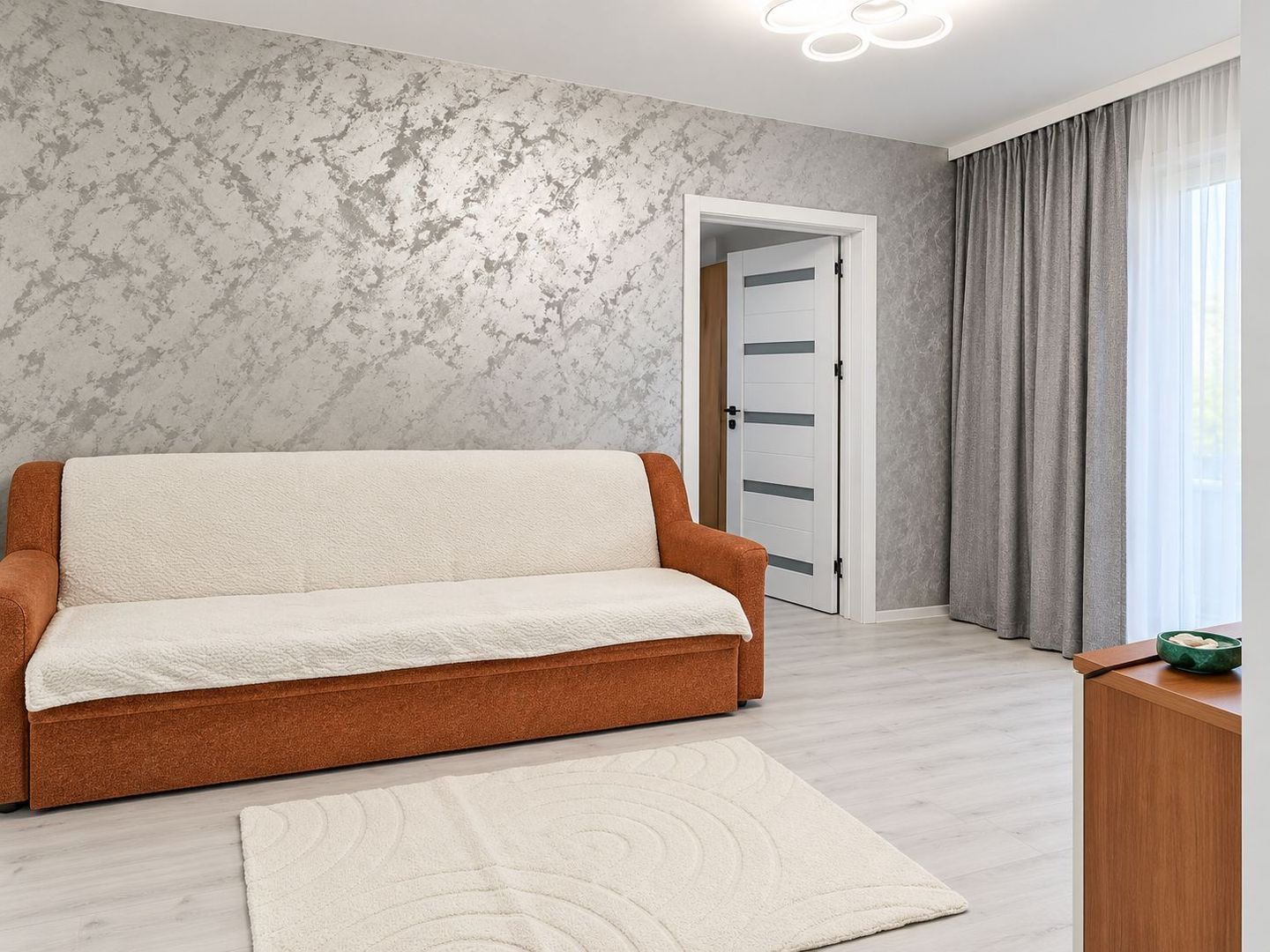 Apartament 2 camere SD renovat 40 mp Alexandru Musatini 79000 euro - Poză 1