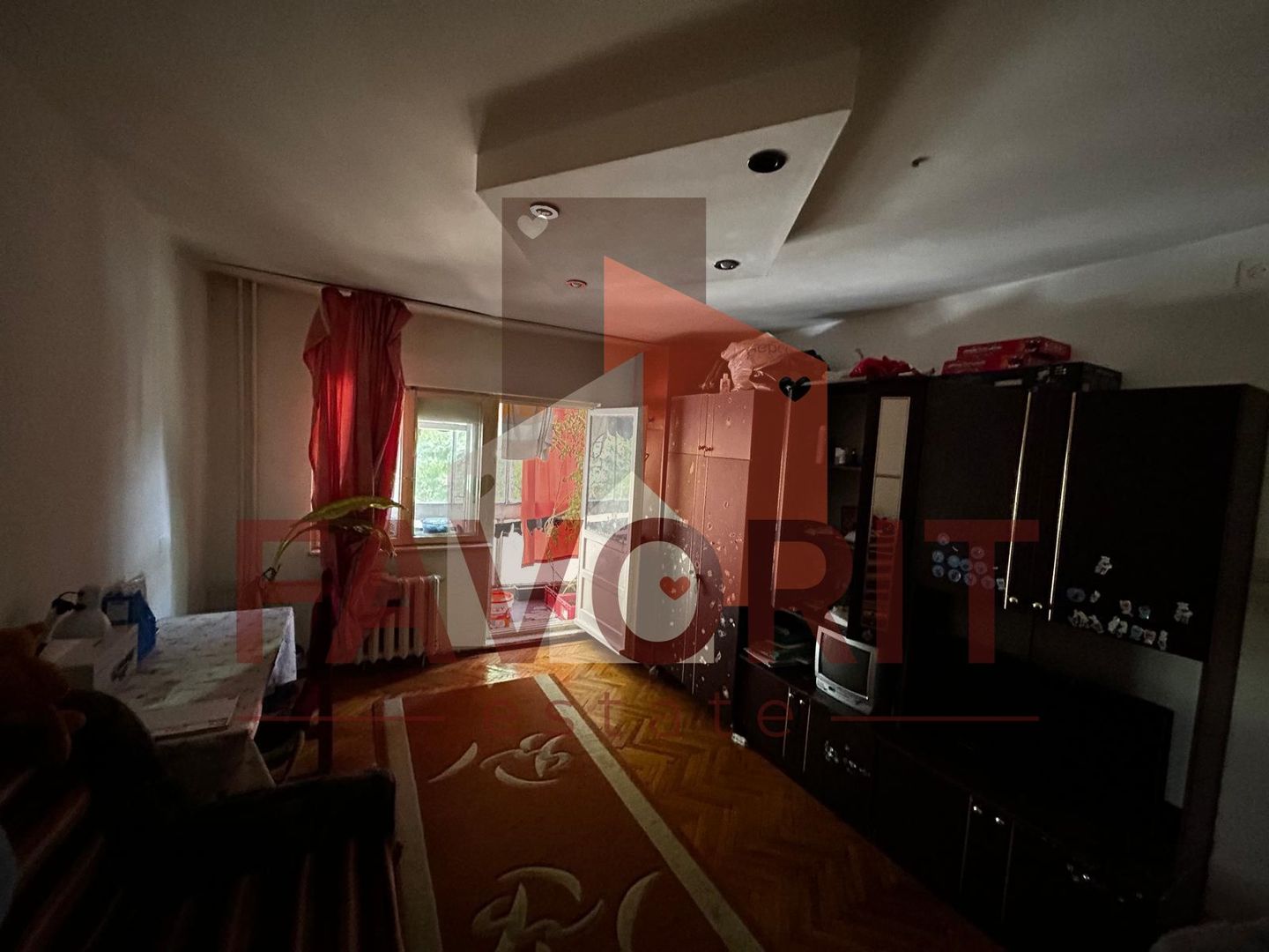 Apartament 3 camere decomadat, zona Dambovita - Poză 1
