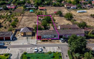 Casă, gospodărie cu teren de 1.345 mp în Galșa-Șiria