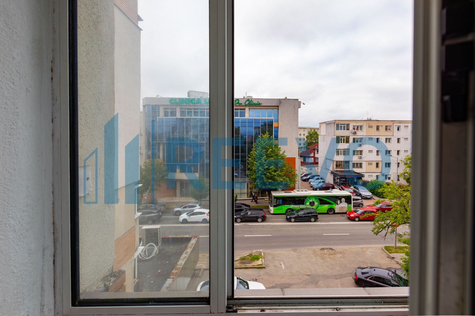 Apartament 4 camere, Ultracentral Bacau - Poză 9