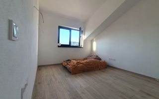 Locuință modernă, 2 camere decomandate, bloc tip vilă, Sânpetru - Poză 13