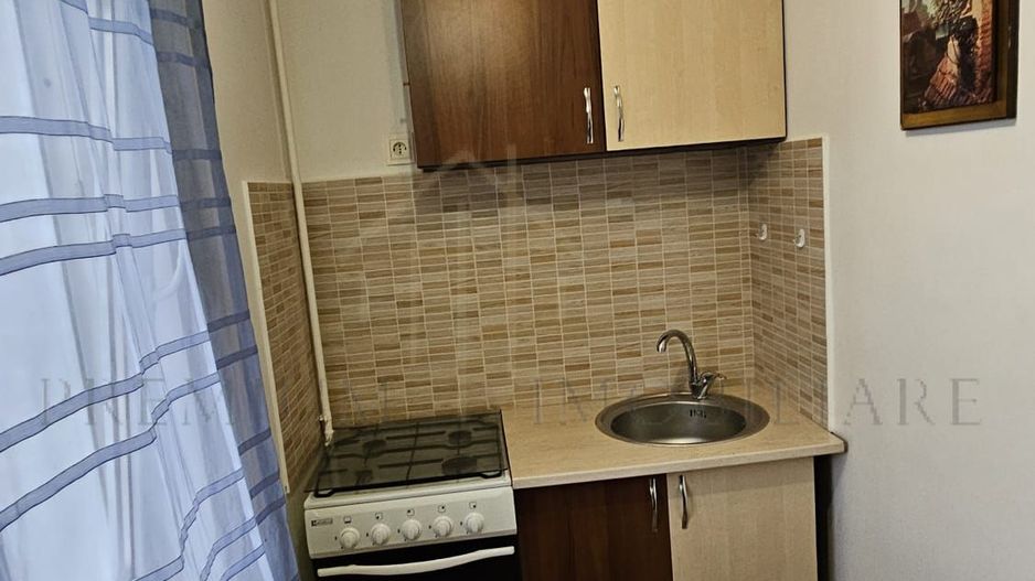 Garsonieră Confort 1 de închiriat – Onești, zonă Mal - Poză 3