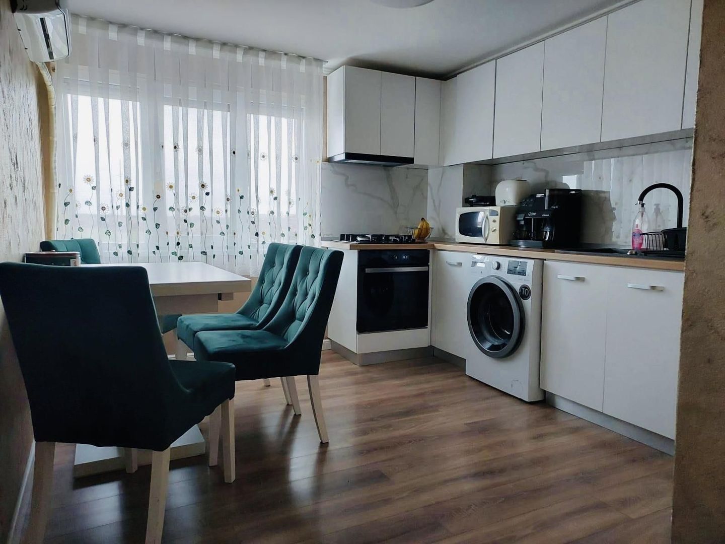 Apartament cu 2 camere  ultracentral Sanmartin - Poză 1