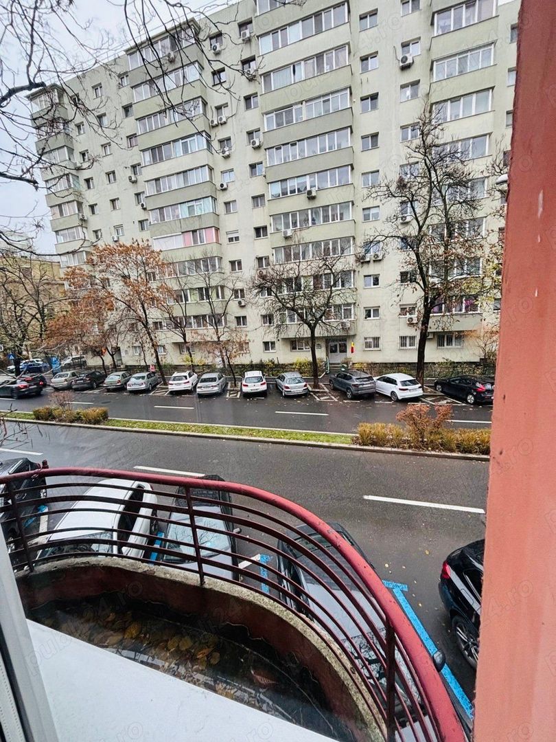 Vanzare apartament 3 camere - Poză 5