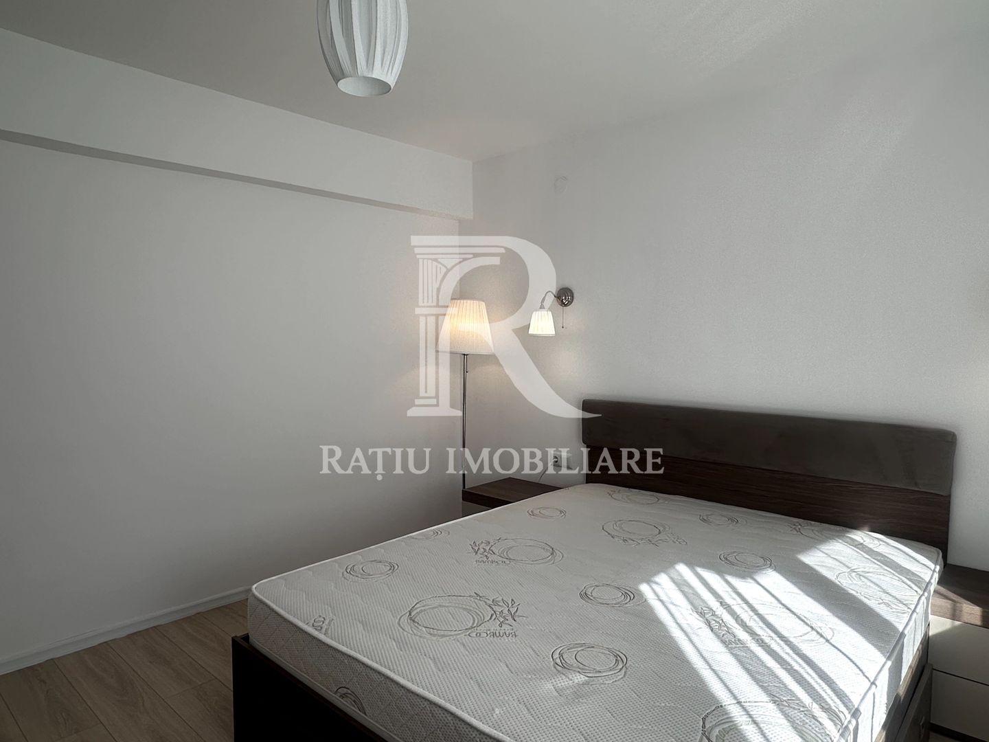 Apartament cu 2 camere | Prima Închiriere | Piața 1 Decembrie | Oradea - Poză 11