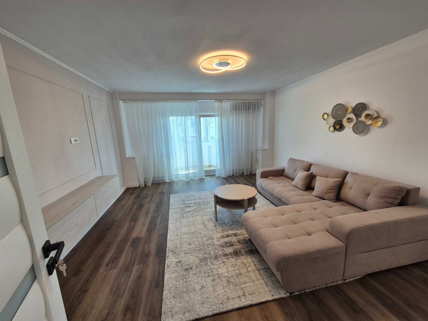 De Închiriat Apartament Lux 3 camere, rond Alba Iulia - Poză 1