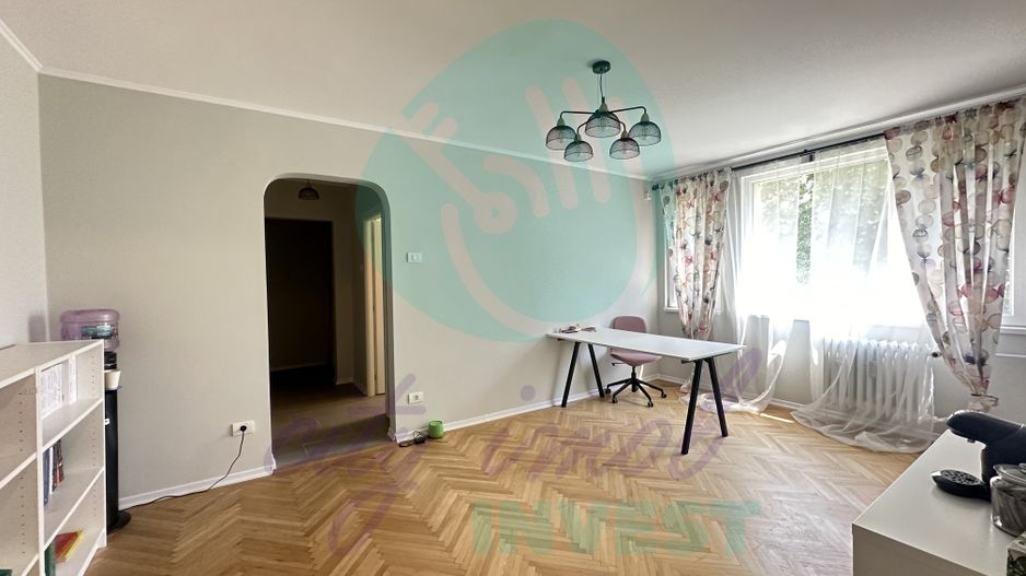 ACASA - unde infloresc teii - Poză 4