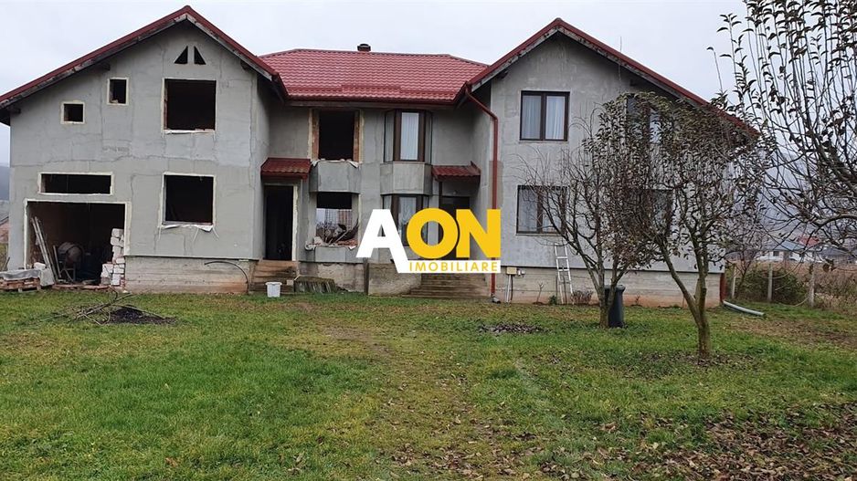 1/2 Duplex 5 camere S+P+M cu garaj 576 mp teren - Poză 1