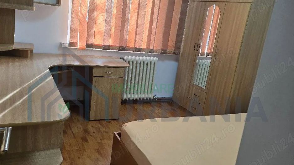 3 camere decomandat, Nicolina 1, Etaj intermediar - Poză 1