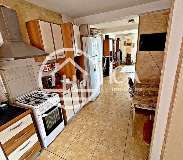 Casă de închiriat cu 4 camere în Sântandrei, Bihor - Poză 10