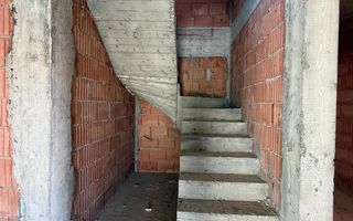 Casa individuala- 3 dormitoare - teren mare -Dumbravita - Poză 8