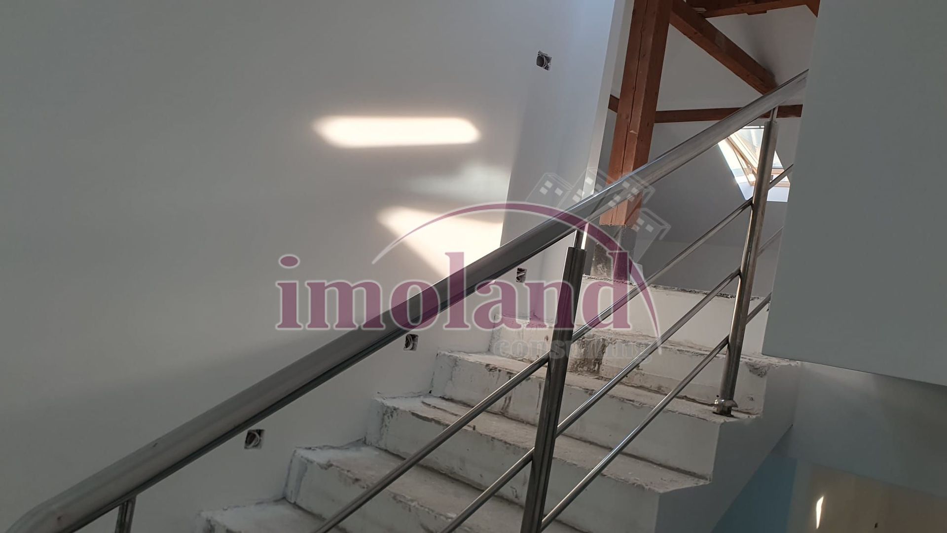Vanzare Casa cu garaj si curte - Clinica/Rezidential - Soseaua Nordului - Poză 14