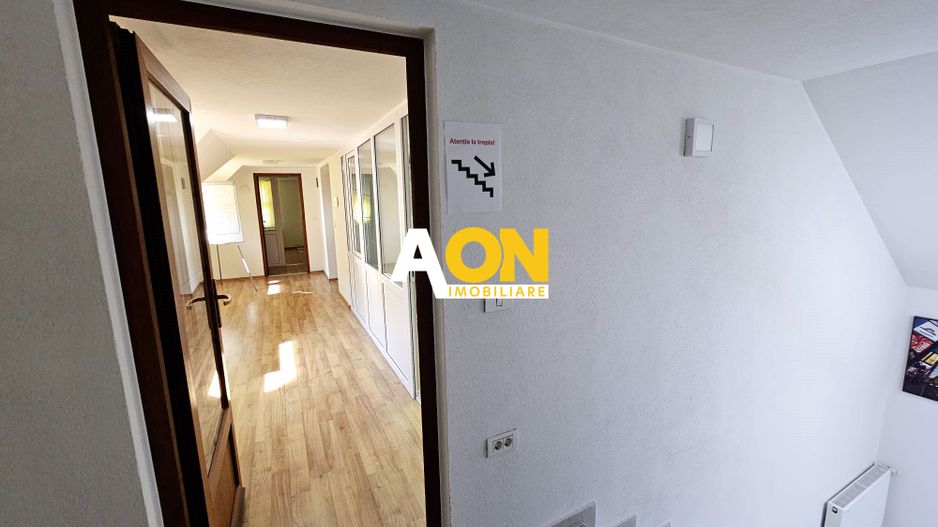 Casa S+P+M, 9 camere, ideala pentru birouri sau clinica, zona Centru - Poză 17