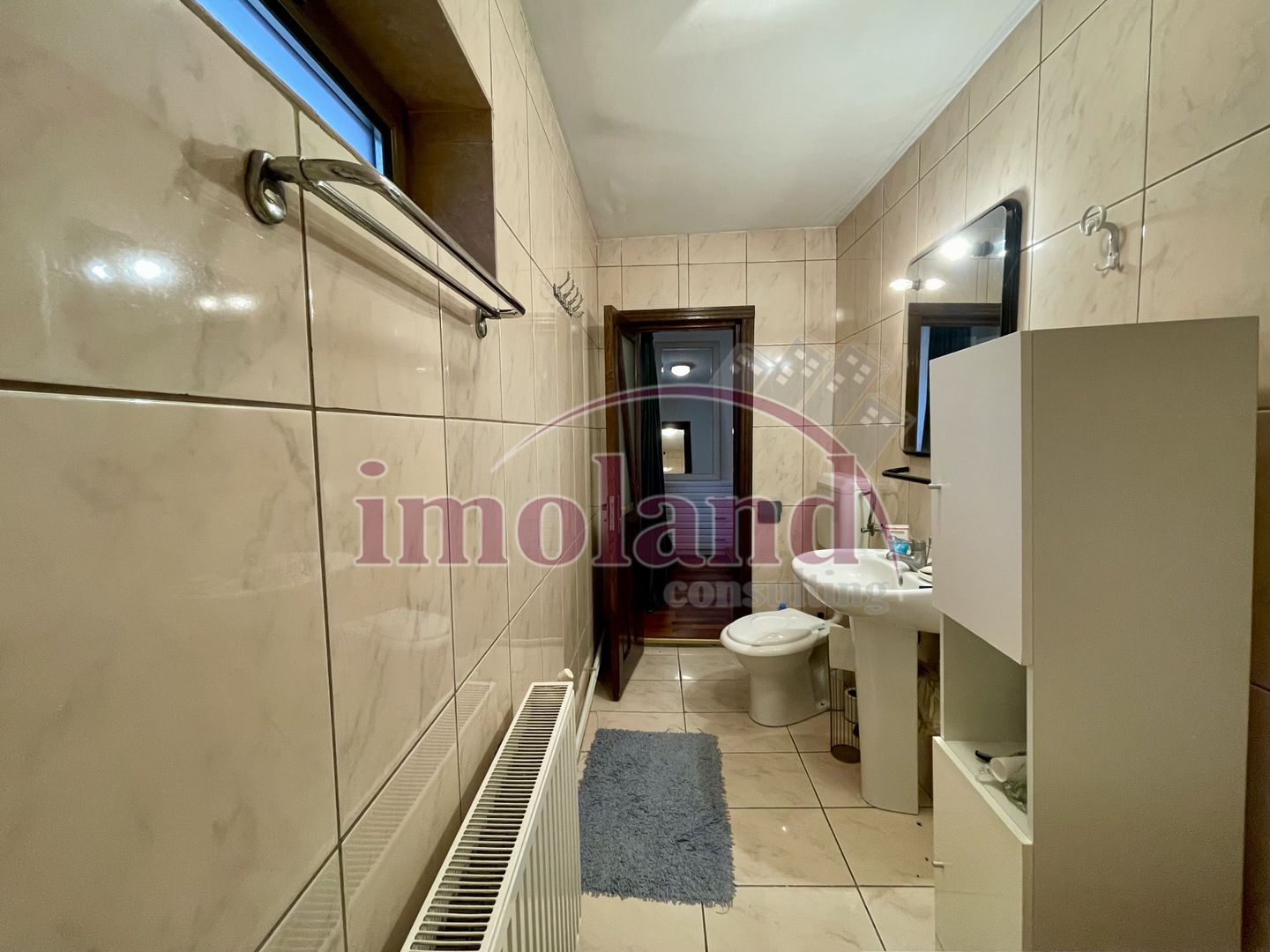Casă parter 123 mp, complet renovată, curte generoasă, teren 400 mp - Giulesti - Poză 27