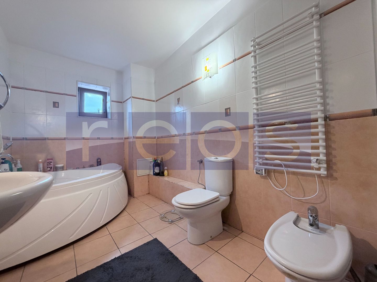VANZARE VILA 280 MP UTILI | TEREN 900 MP | 5 CAMERE | VOLUNTARI - Poză 6