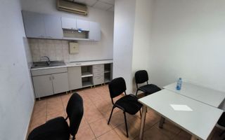 CENTRU Bdul Tomis spatiu comercial cu vitrina stradala! - Poză 10