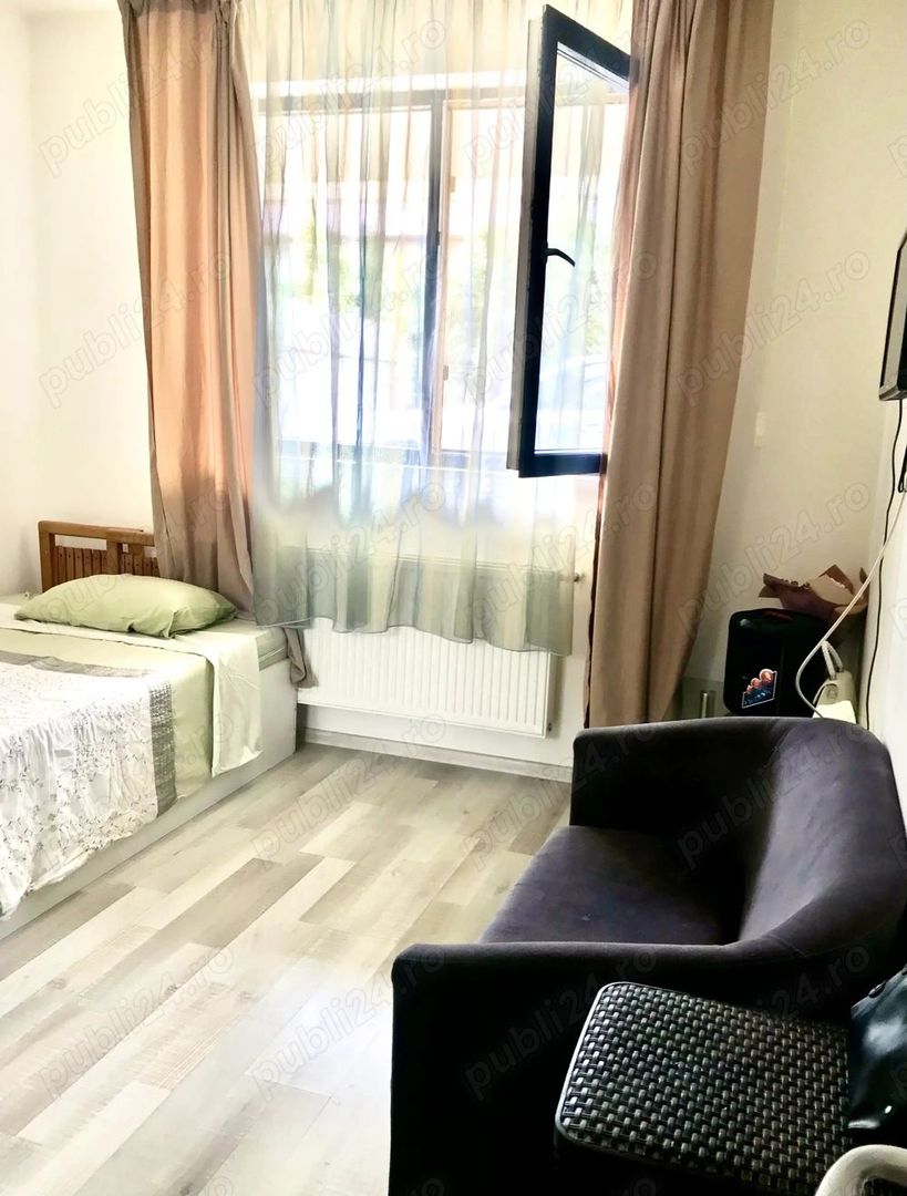 Apartament 3 camere de vanzare - Poză 4