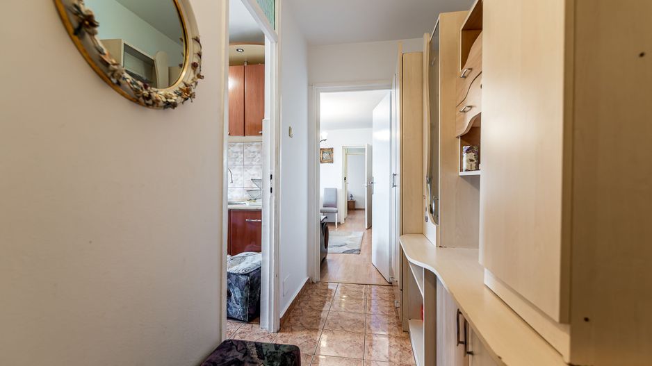 Apartament 2 camerel, bloc V8,  Zona 6 Vânători. - Poză 6