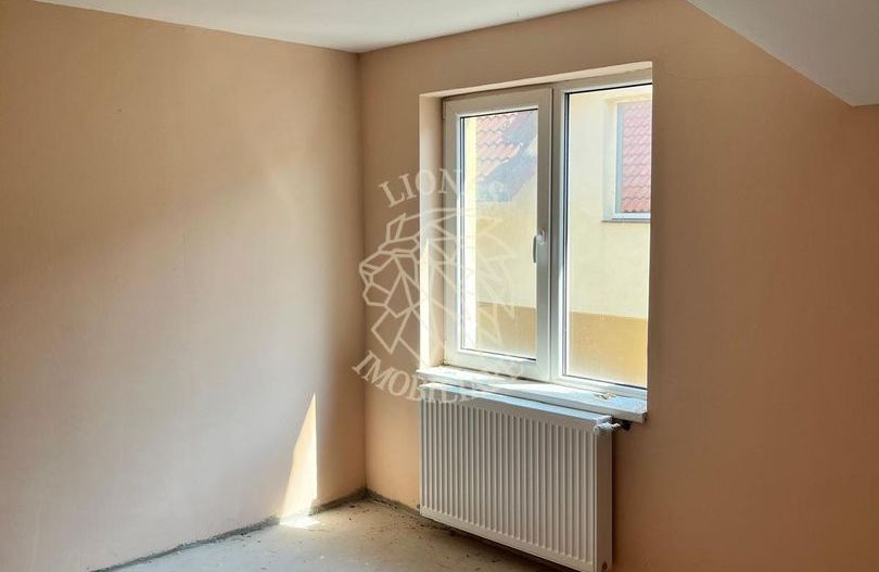 Casa 4 camere-teren 256 mp-balcon-Zona Valea Budacului - Poză 4