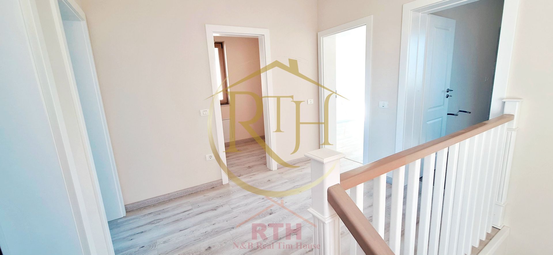 Oferim spre vanzare Duplex cu 5 camere situat in Giroc aproape de DAF - Poză 10